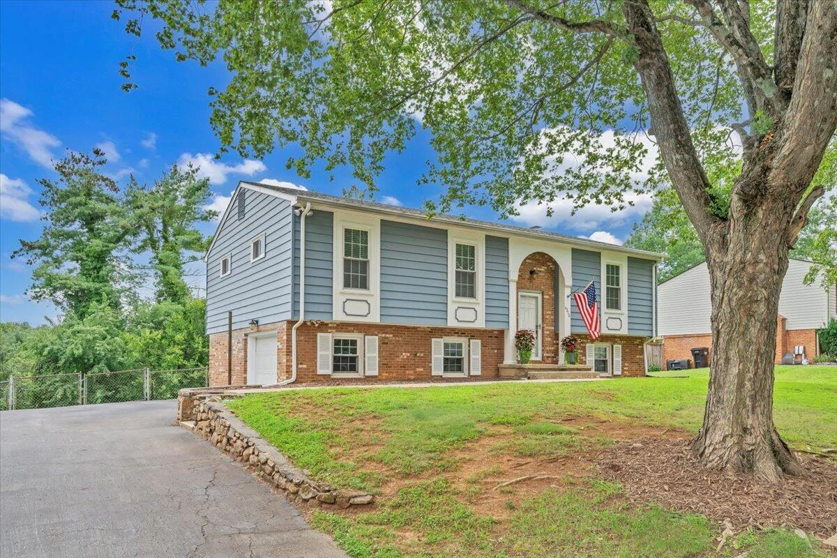 4216 Whitehall CIR - Photo 53
