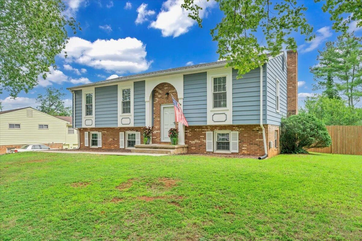 4216 Whitehall CIR - Photo 57