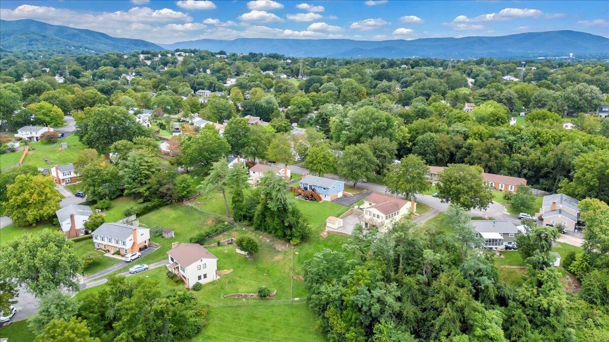 4216 Whitehall CIR - Photo 63