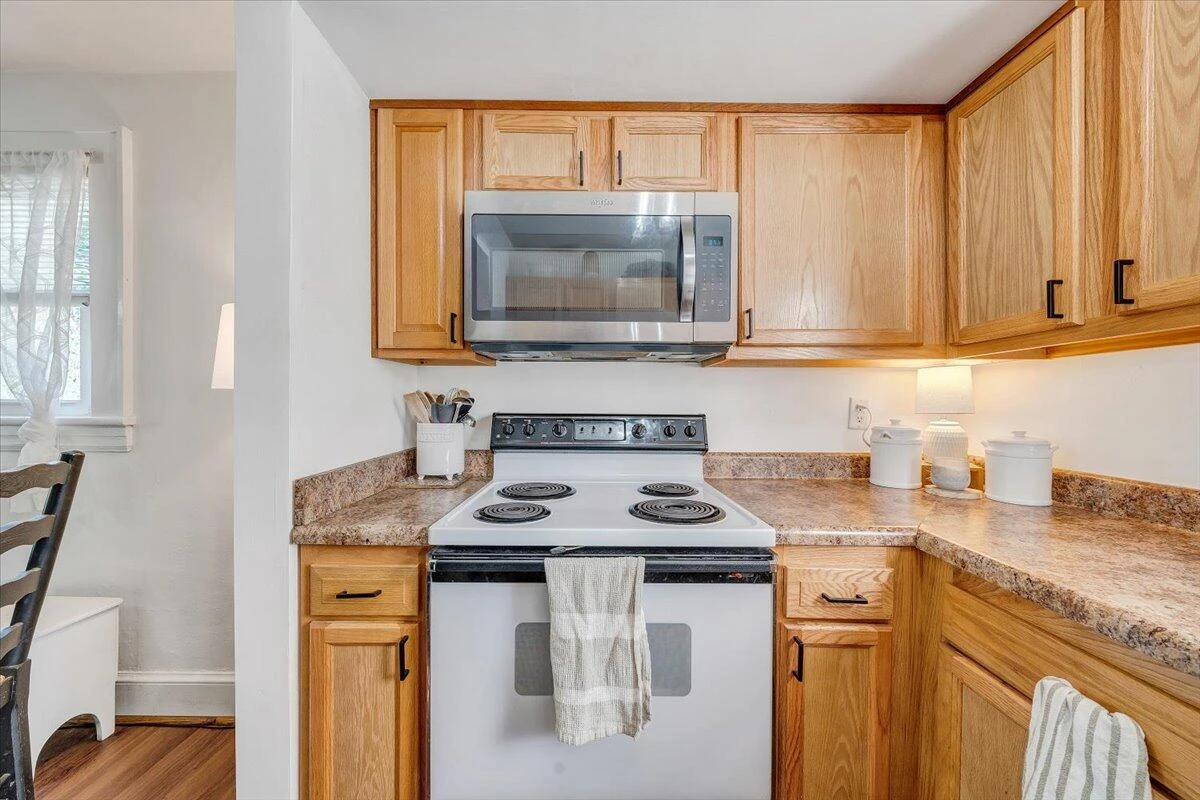 3148 Garden City BLVD SE - Photo 10