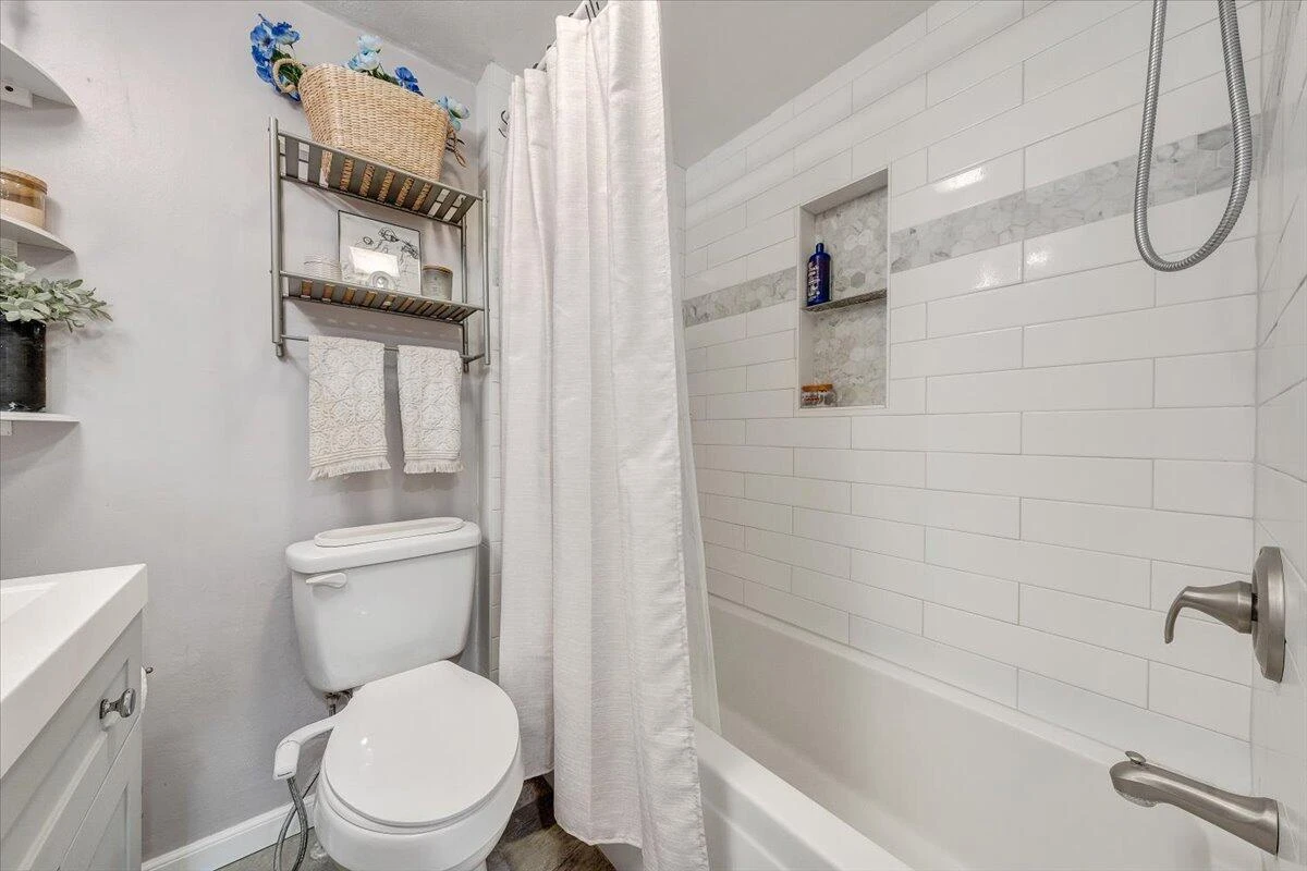 3148 Garden City BLVD SE - Photo 16