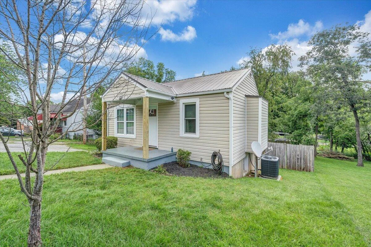 3148 Garden City BLVD SE - Photo 21