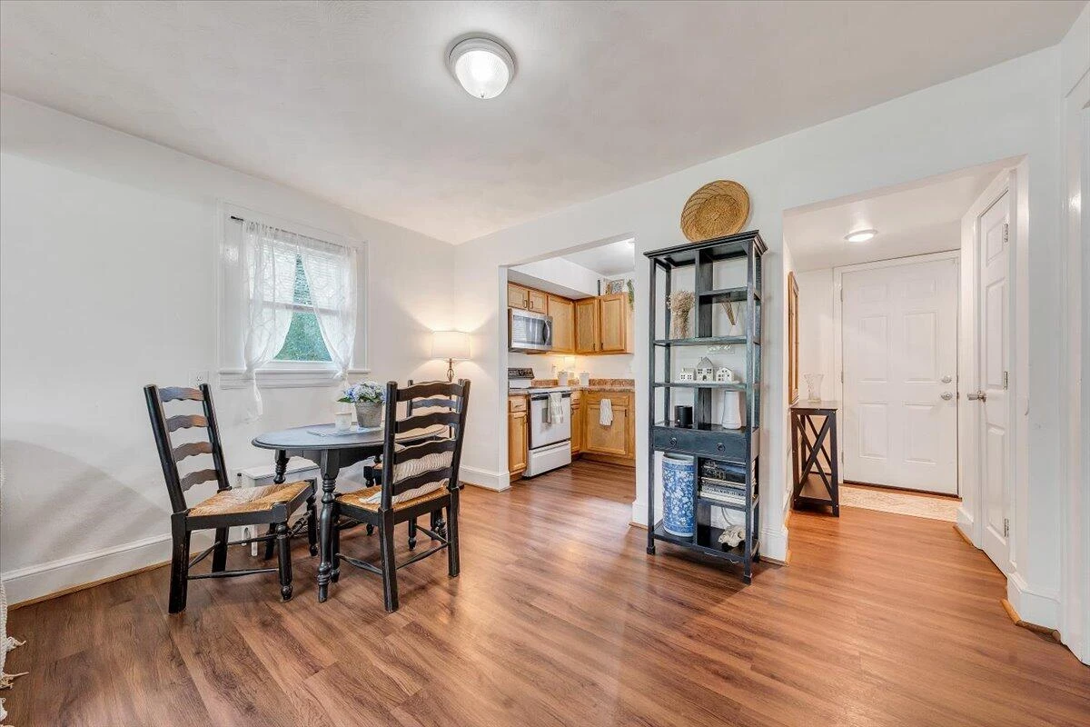 3148 Garden City BLVD SE - Photo 6