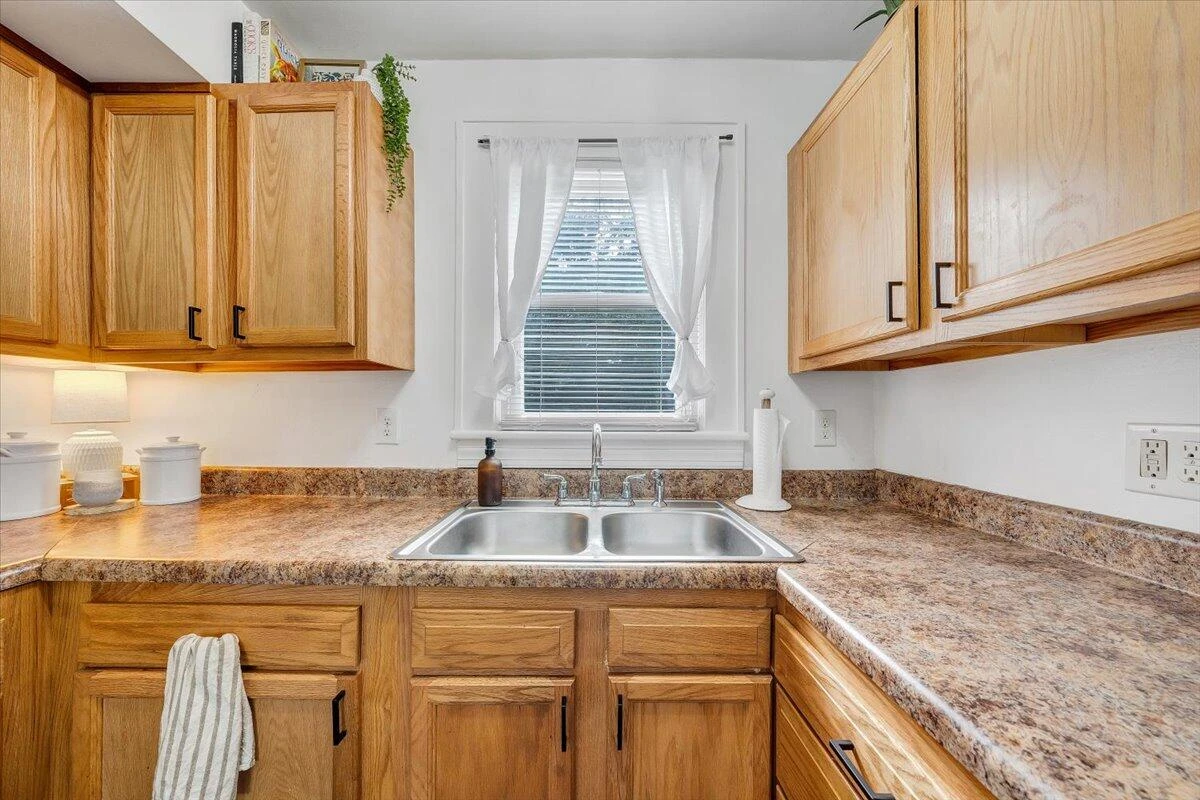 3148 Garden City BLVD SE - Photo 7