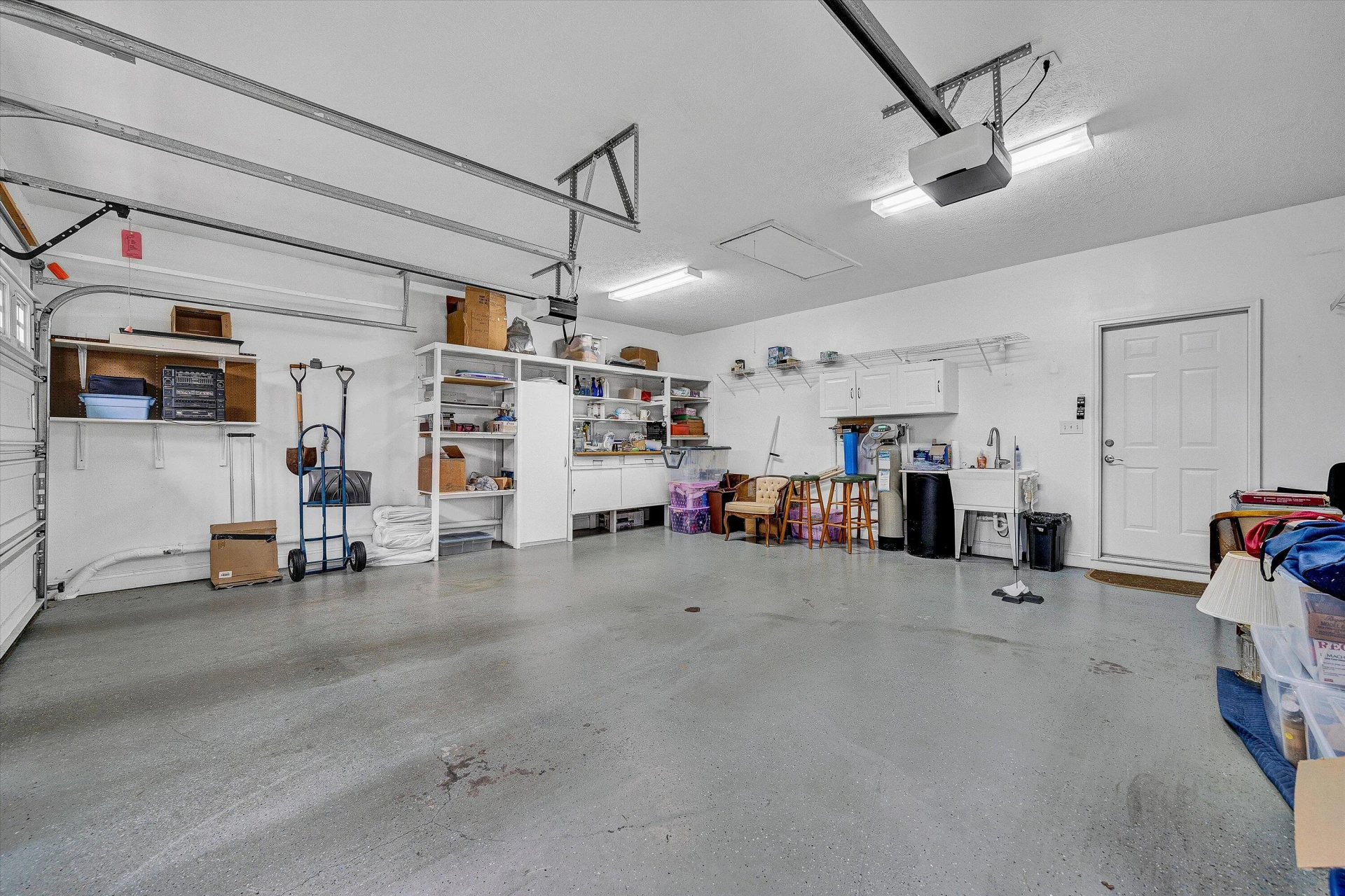 708 Bradford CIR - Photo 18