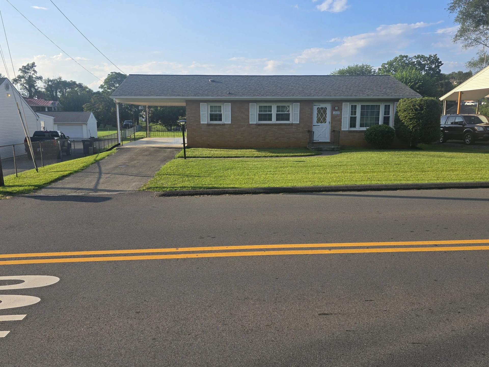 1204 Mountain View RD