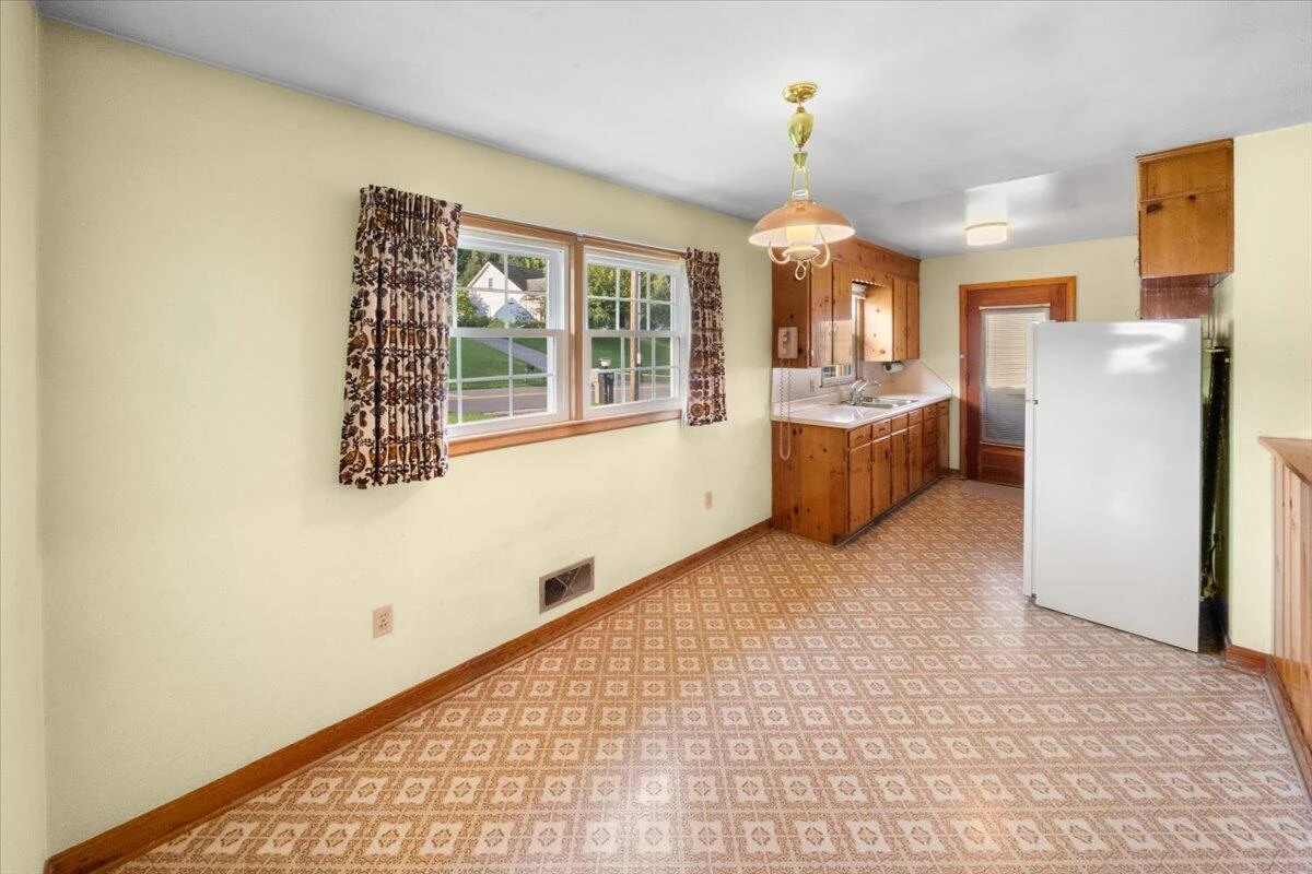 1204 Mountain View RD - Photo 10