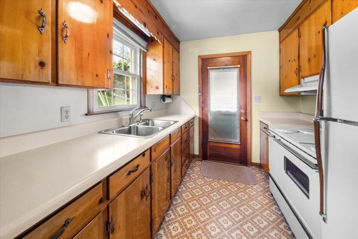 1204 Mountain View RD - Photo 11