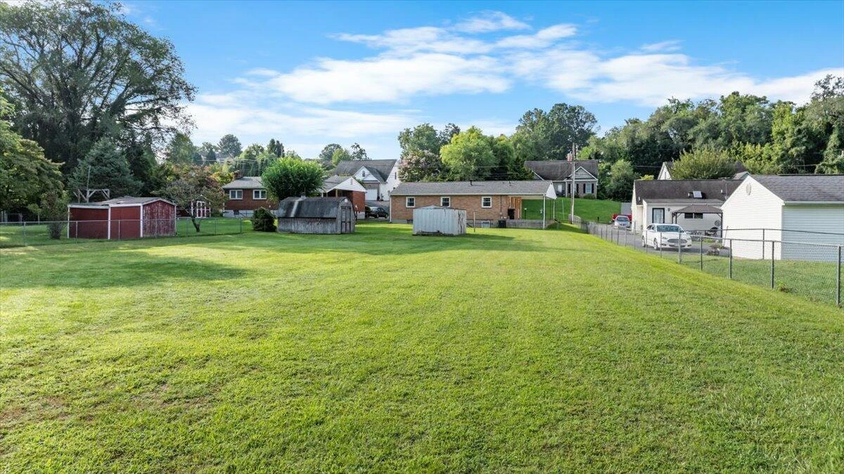 1204 Mountain View RD - Photo 5