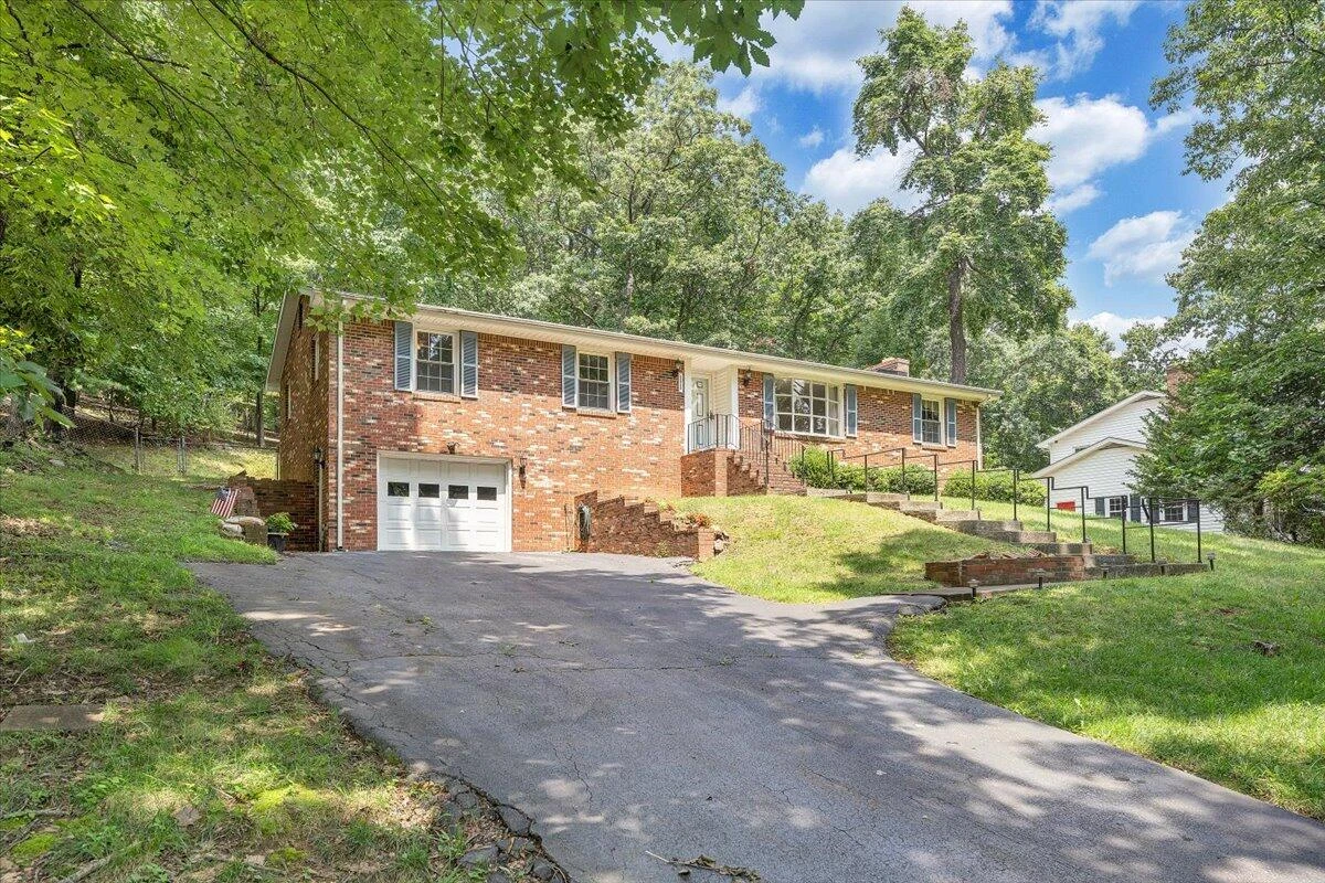 2826 Greggin DR - Photo 20