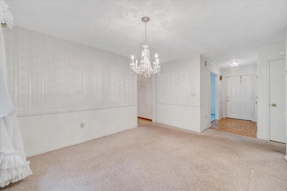 2826 Greggin DR - Photo 27