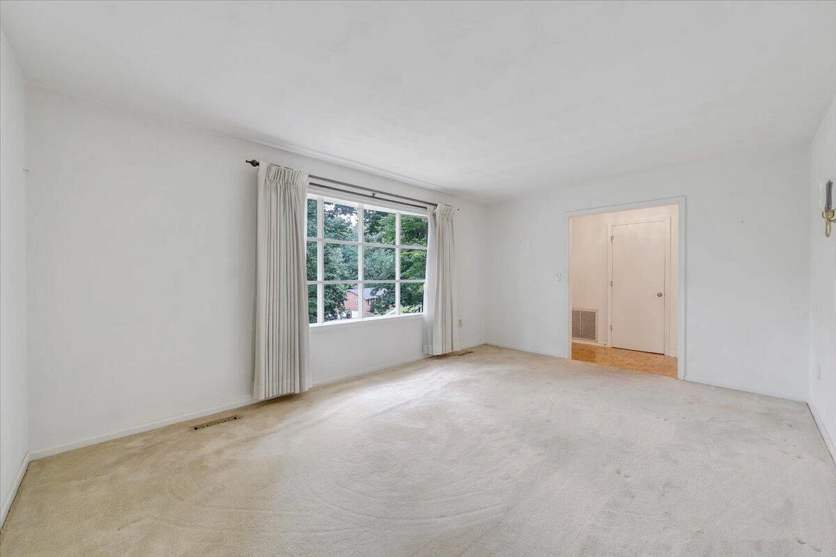 2826 Greggin DR - Photo 28