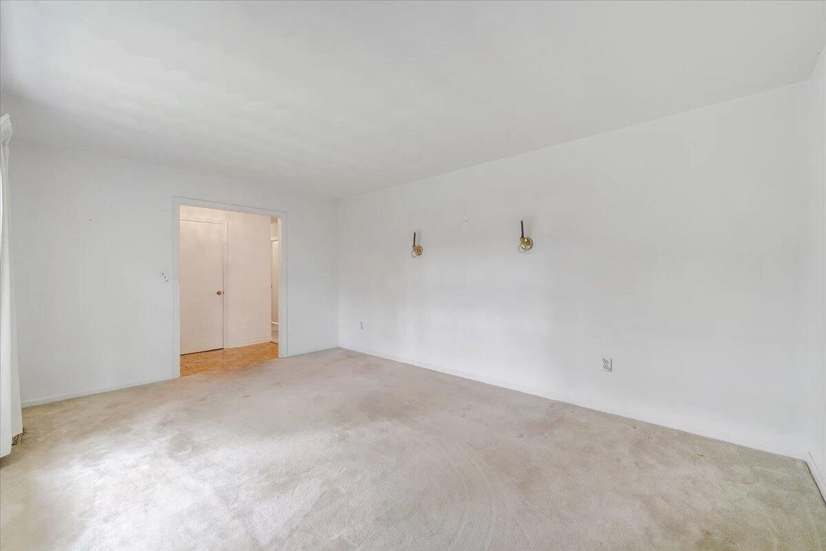 2826 Greggin DR - Photo 30