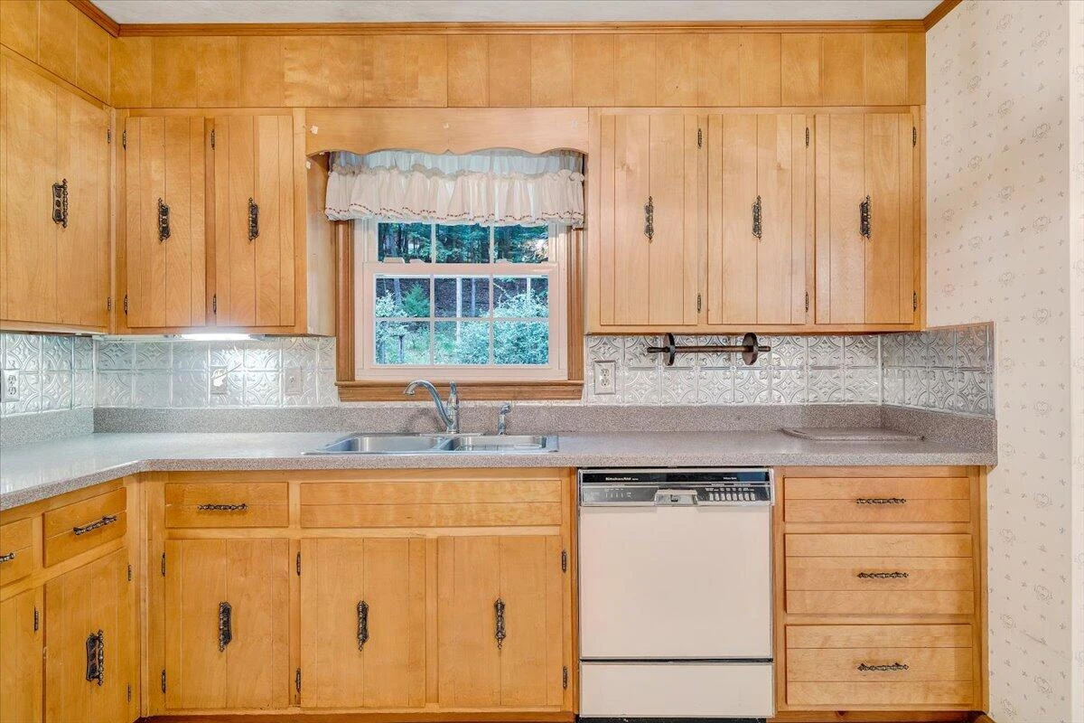 2826 Greggin DR - Photo 33