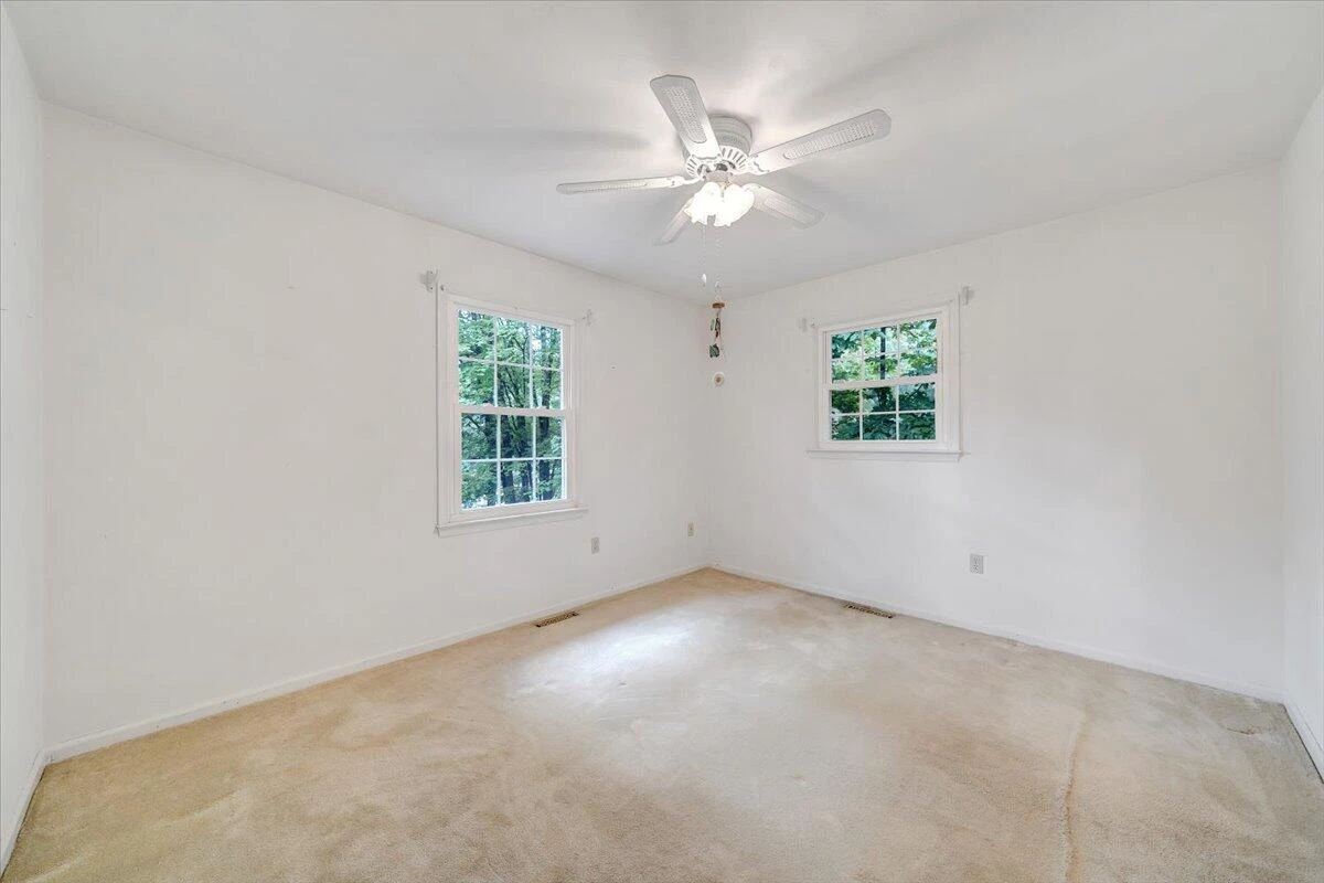 2826 Greggin DR - Photo 46