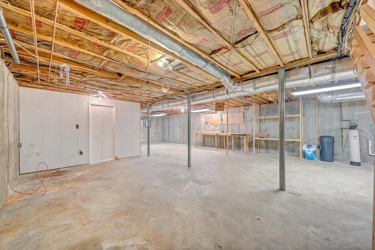 2826 Greggin DR - Photo 51