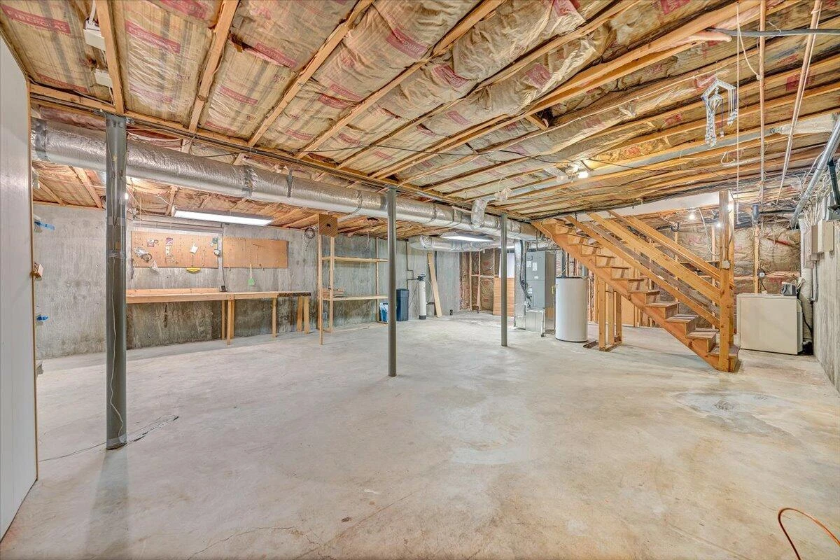 2826 Greggin DR - Photo 52
