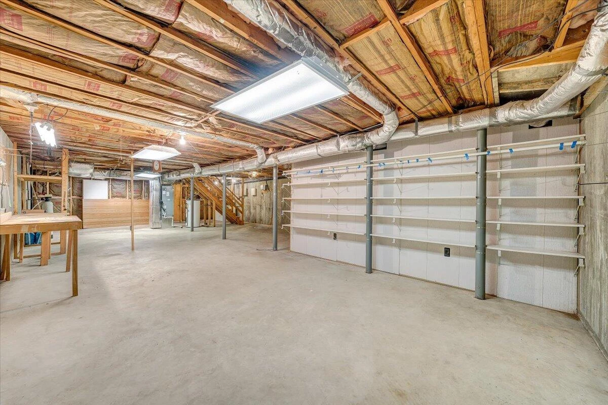 2826 Greggin DR - Photo 55