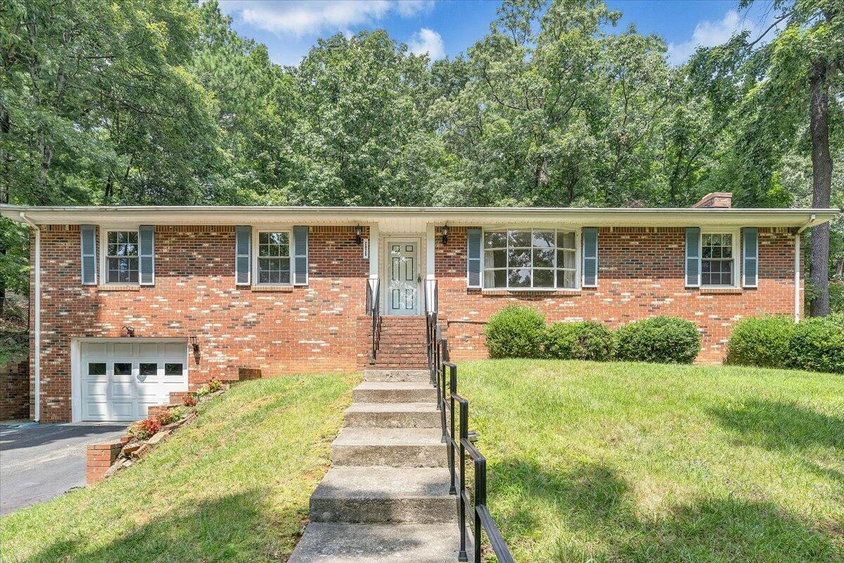 2826 Greggin DR - Photo 7