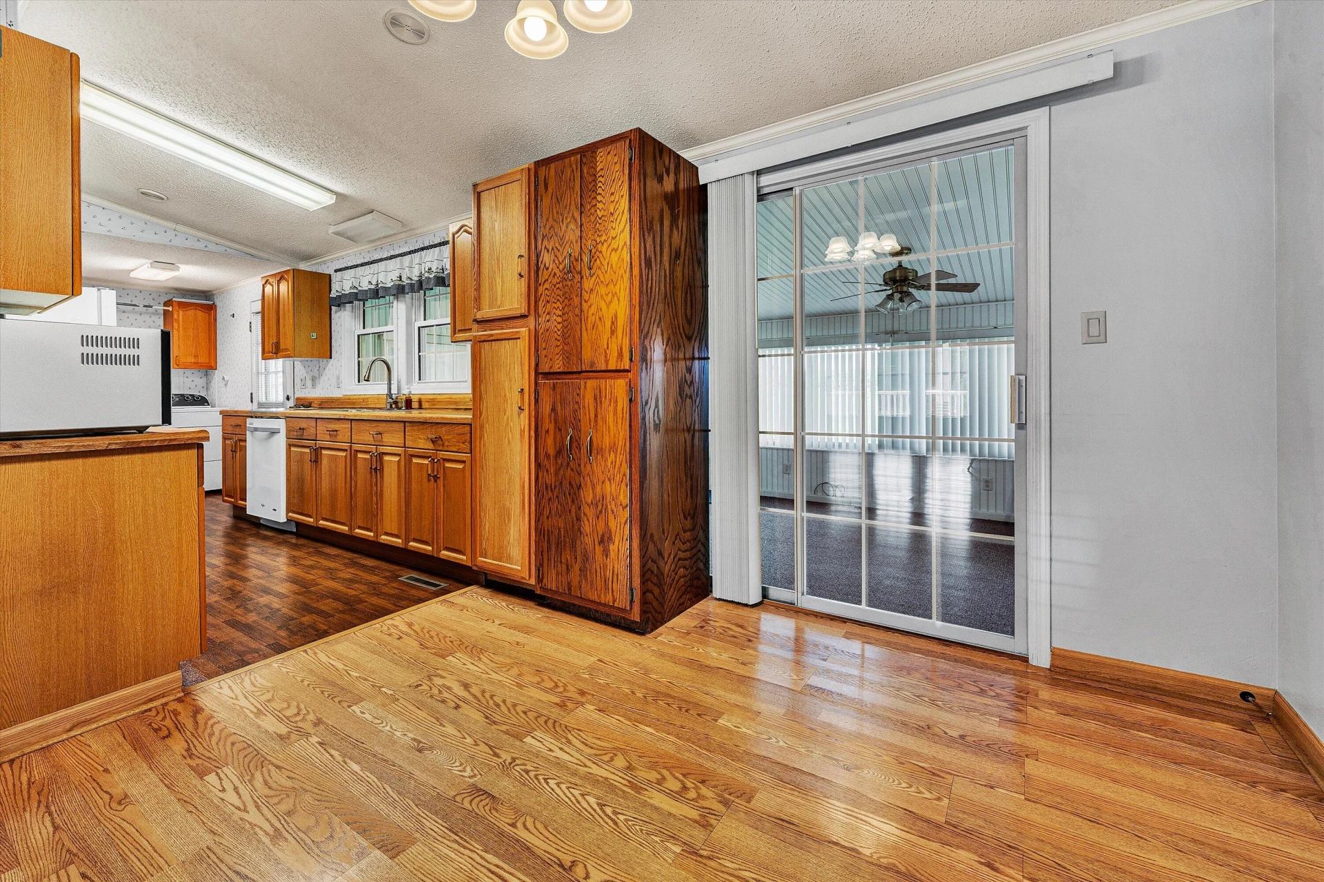 10131 SONTAG RD - Photo 11
