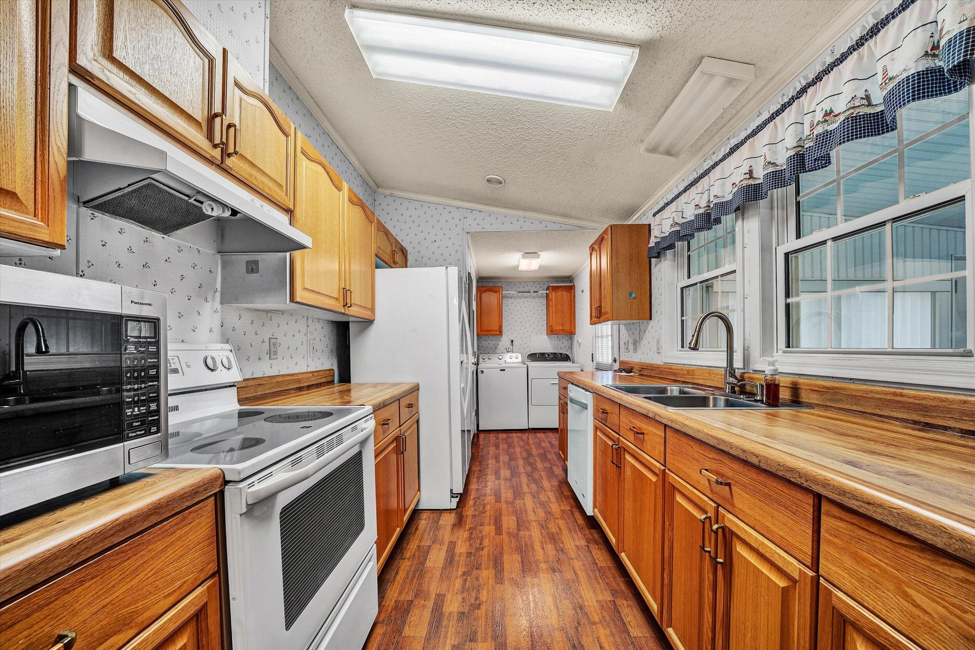 10131 SONTAG RD - Photo 13