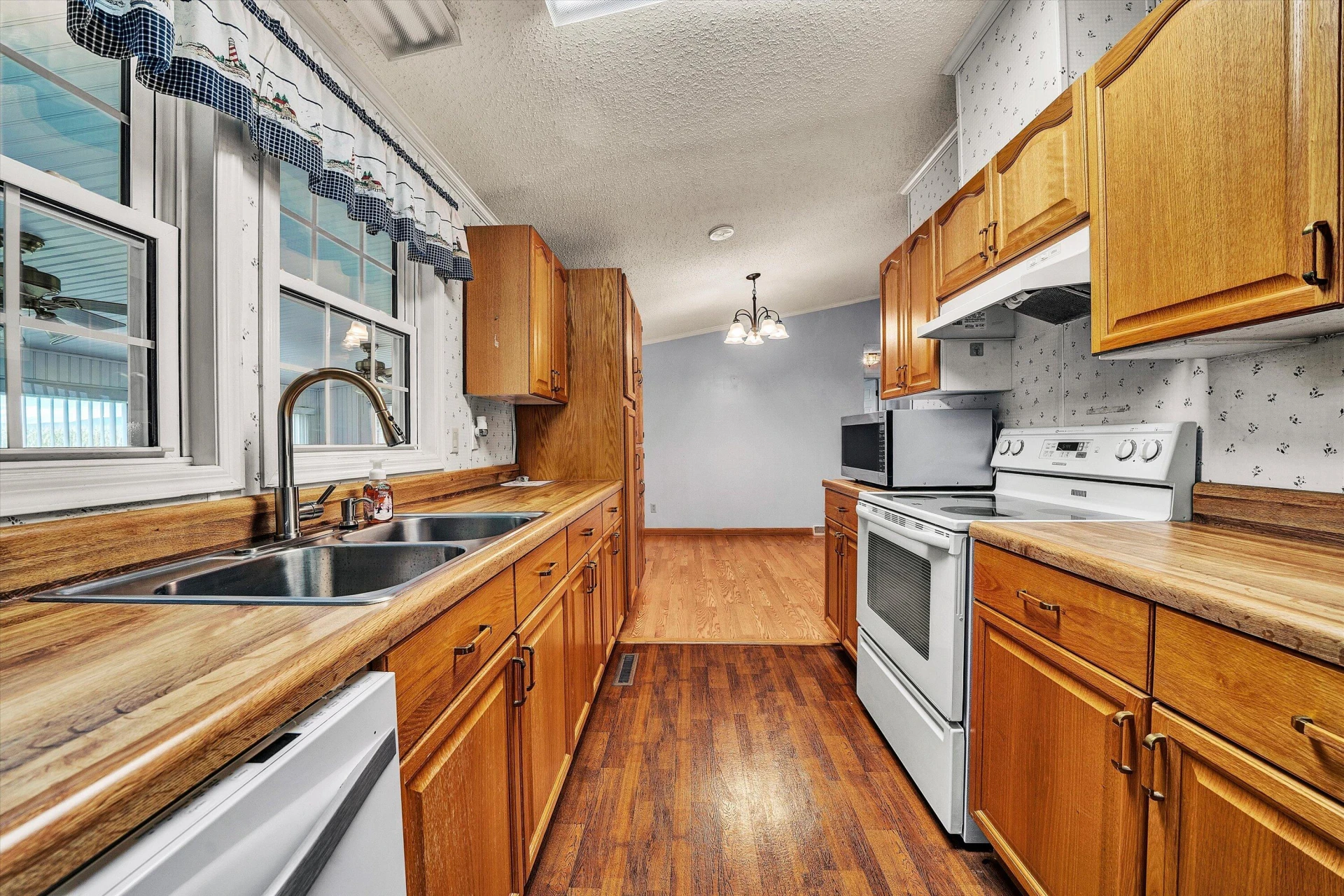 10131 SONTAG RD - Photo 14