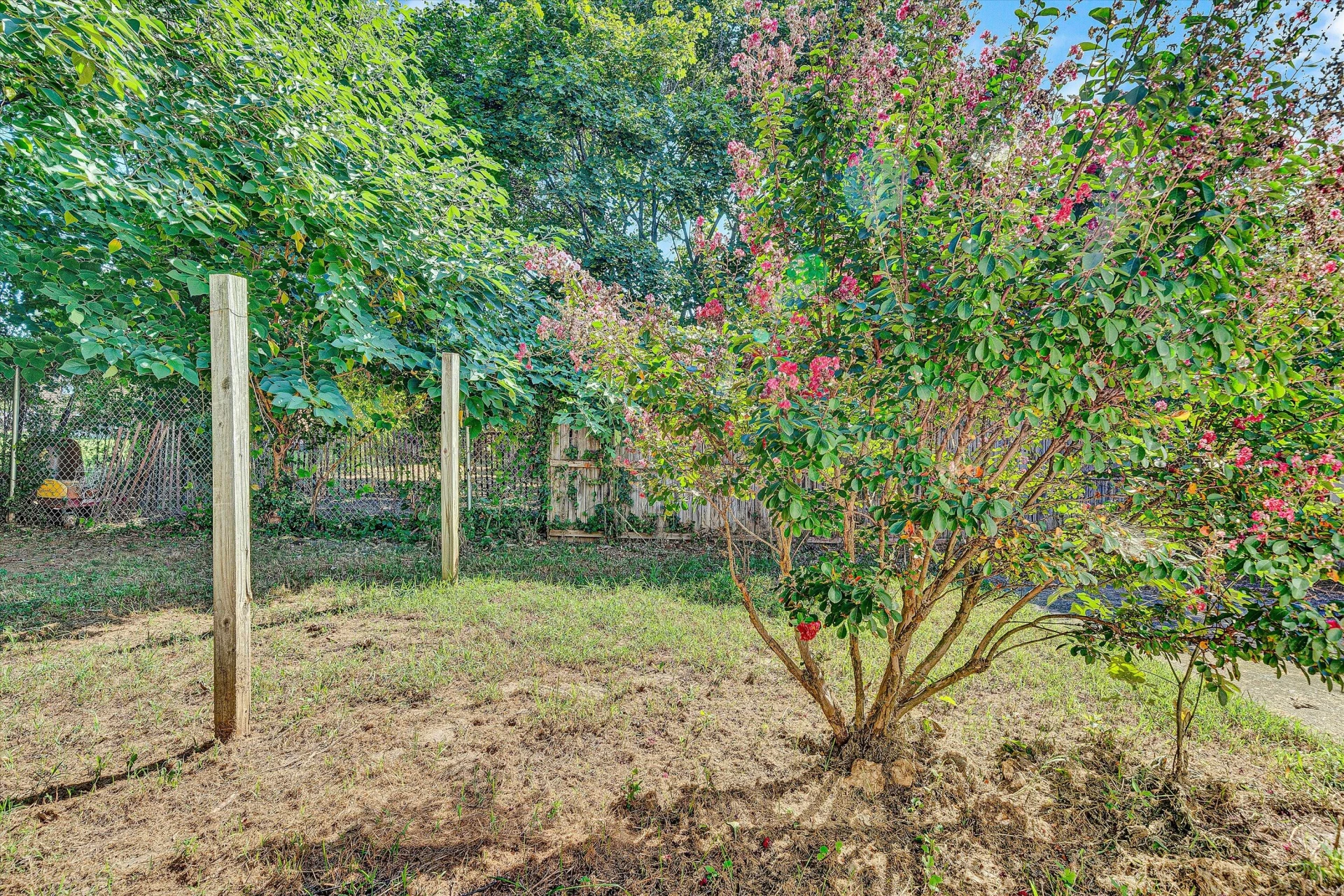 2807 Mansfield ST NE - Photo 32