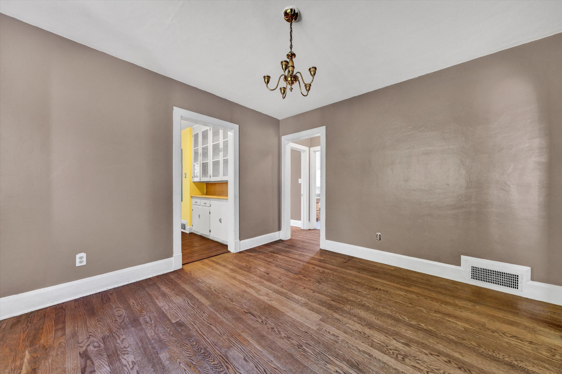 2807 Mansfield ST NE - Photo 10