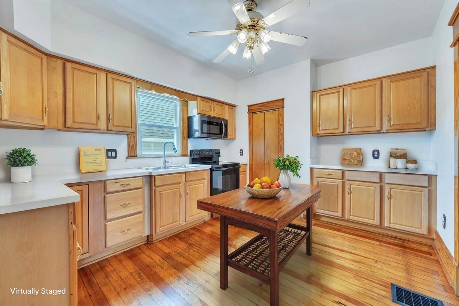 1127 Montrose AVE SE - Photo 22