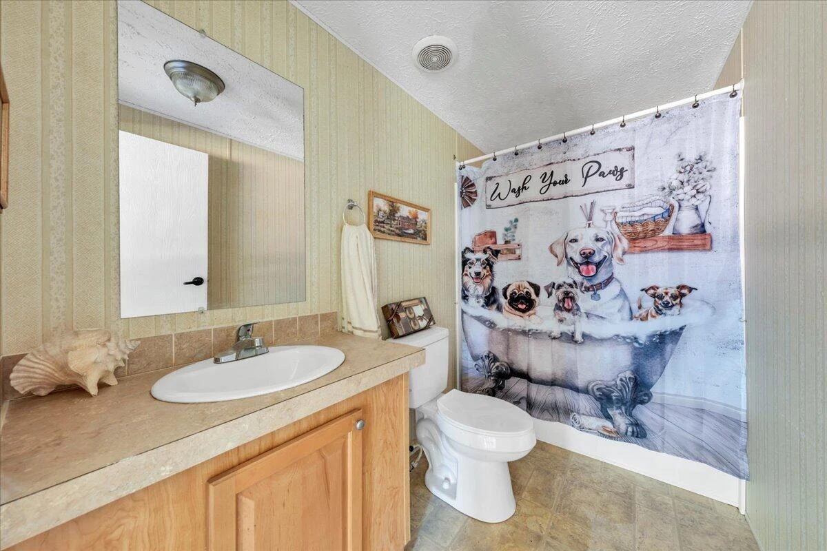 6638 Stewartsville RD - Photo 20