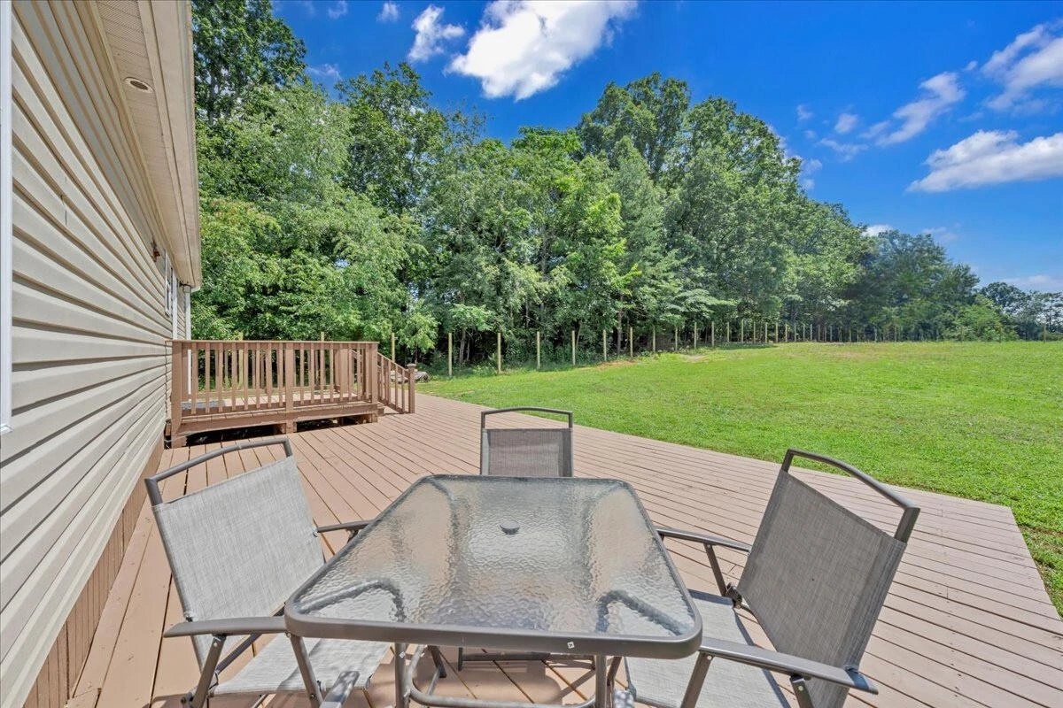 6638 Stewartsville RD - Photo 21