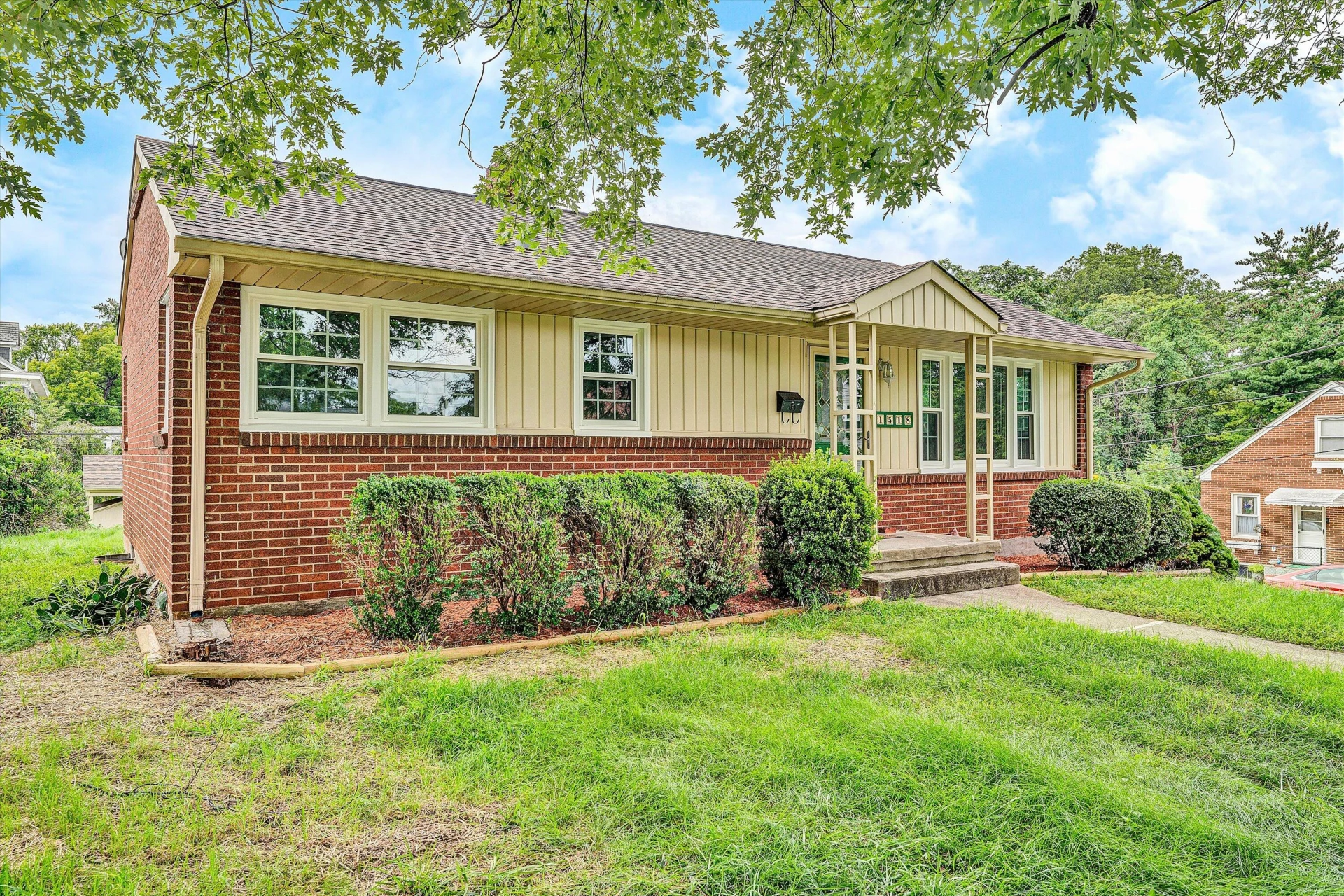 1518 Lexington AVE SW - Photo 37