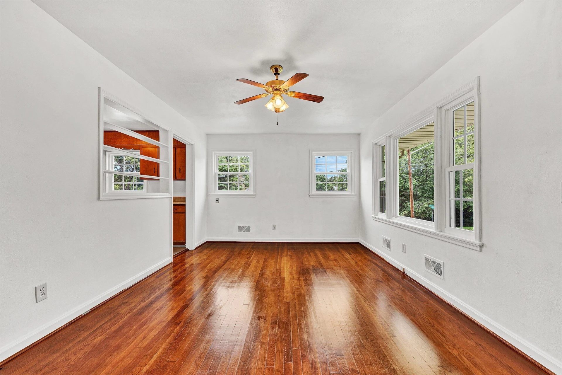 1518 Lexington AVE SW - Photo 9