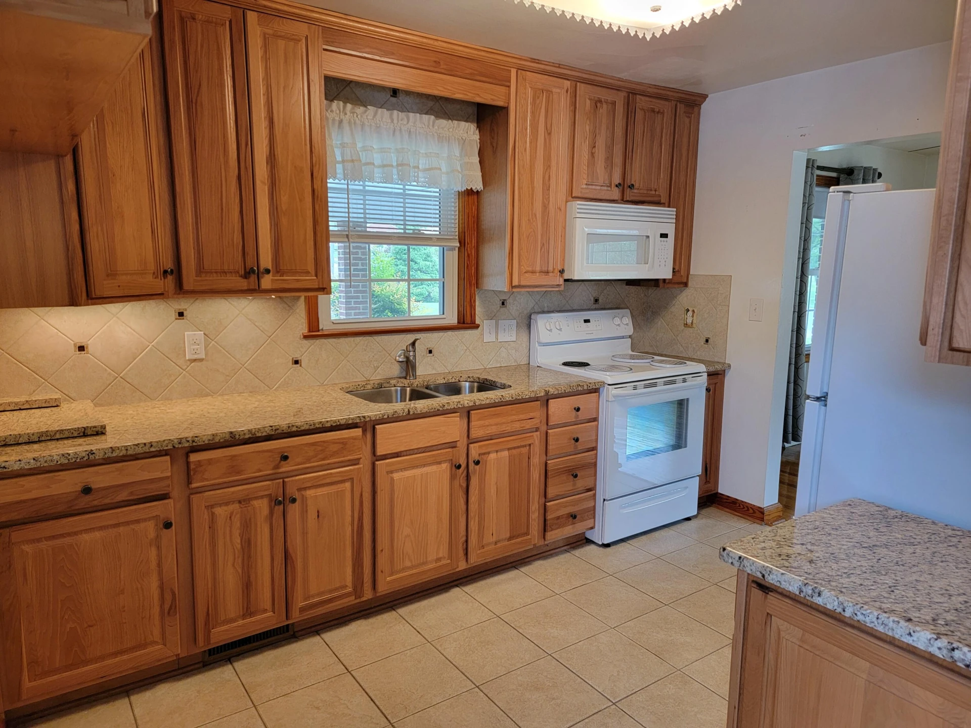 227 W Carrollton AVE - Photo 7