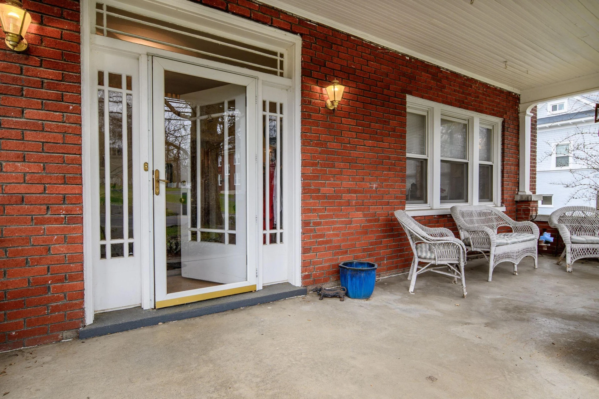 521 S Main ST - Photo 4