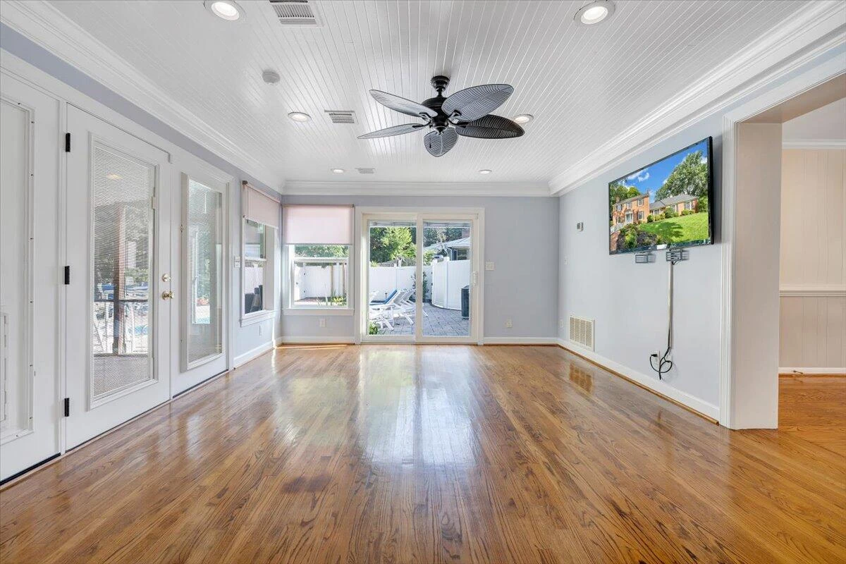 3725 Dogwood LN SW - Photo 23