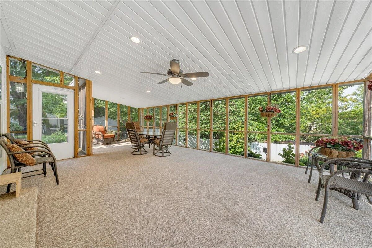 3725 Dogwood LN SW - Photo 26