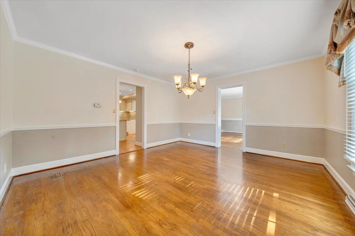 3725 Dogwood LN SW - Photo 9