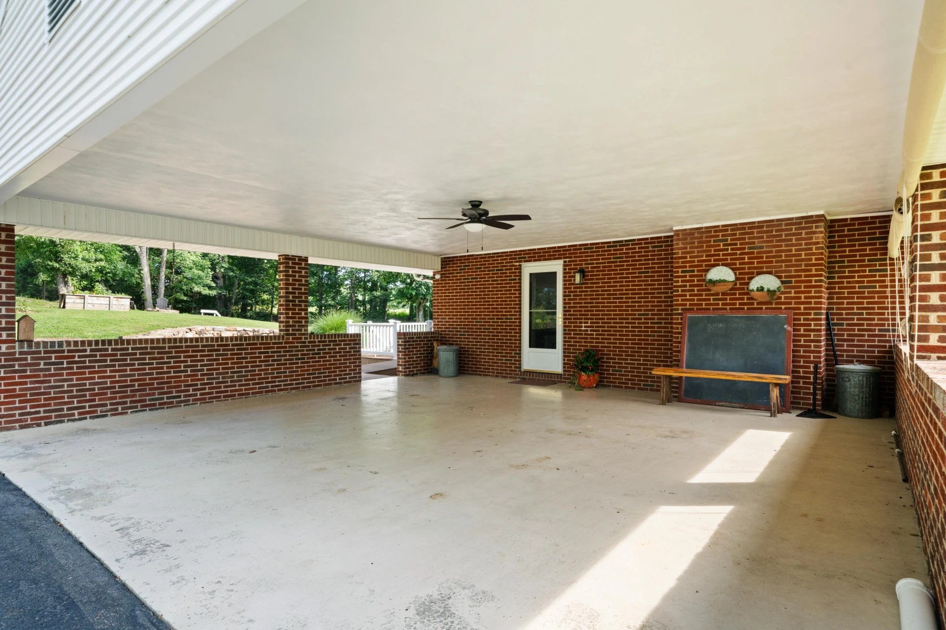 1249 W Wind RD - Photo 31