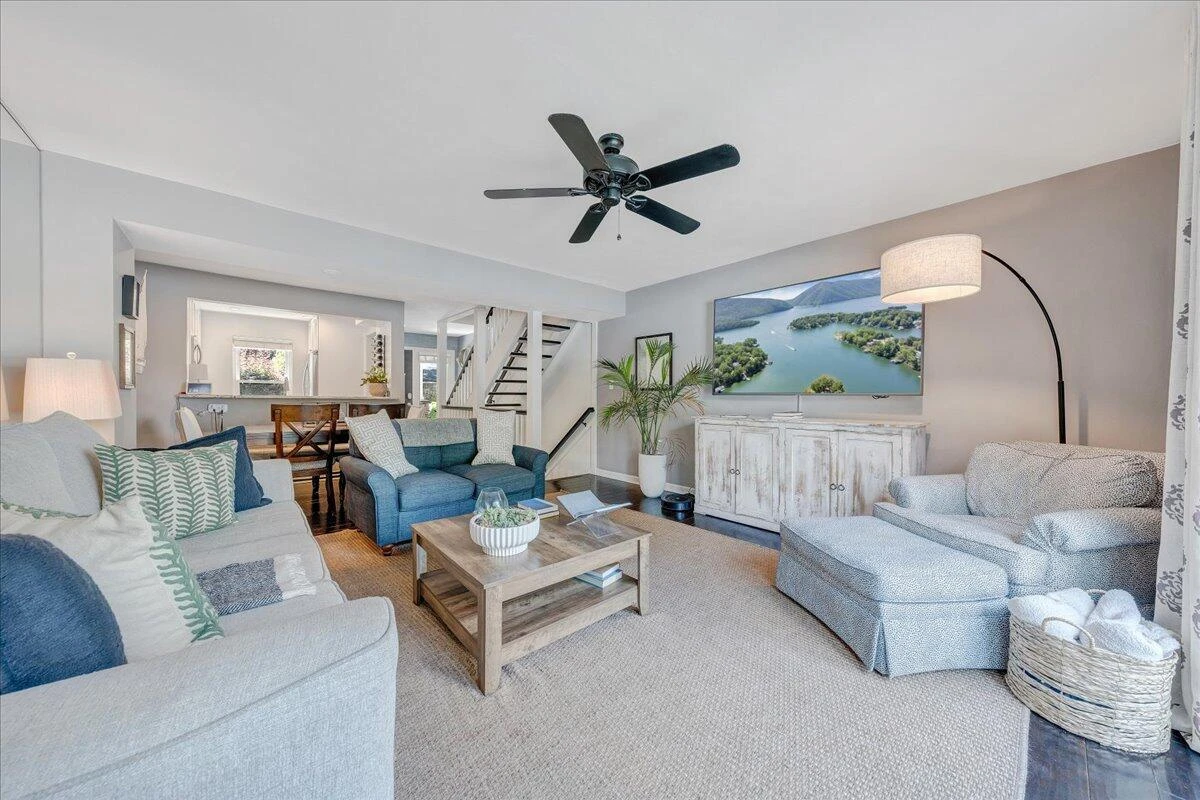 261 SHORE DR - Photo 14