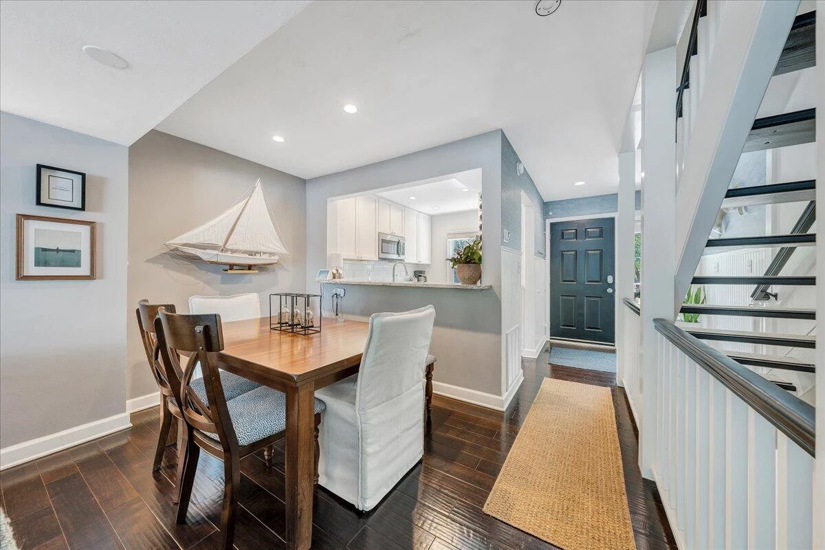 261 SHORE DR - Photo 18