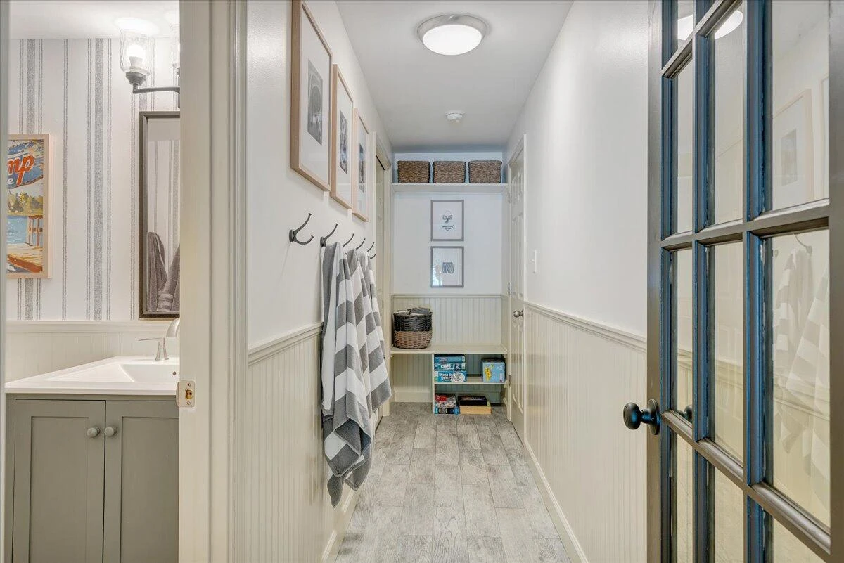 261 SHORE DR - Photo 34