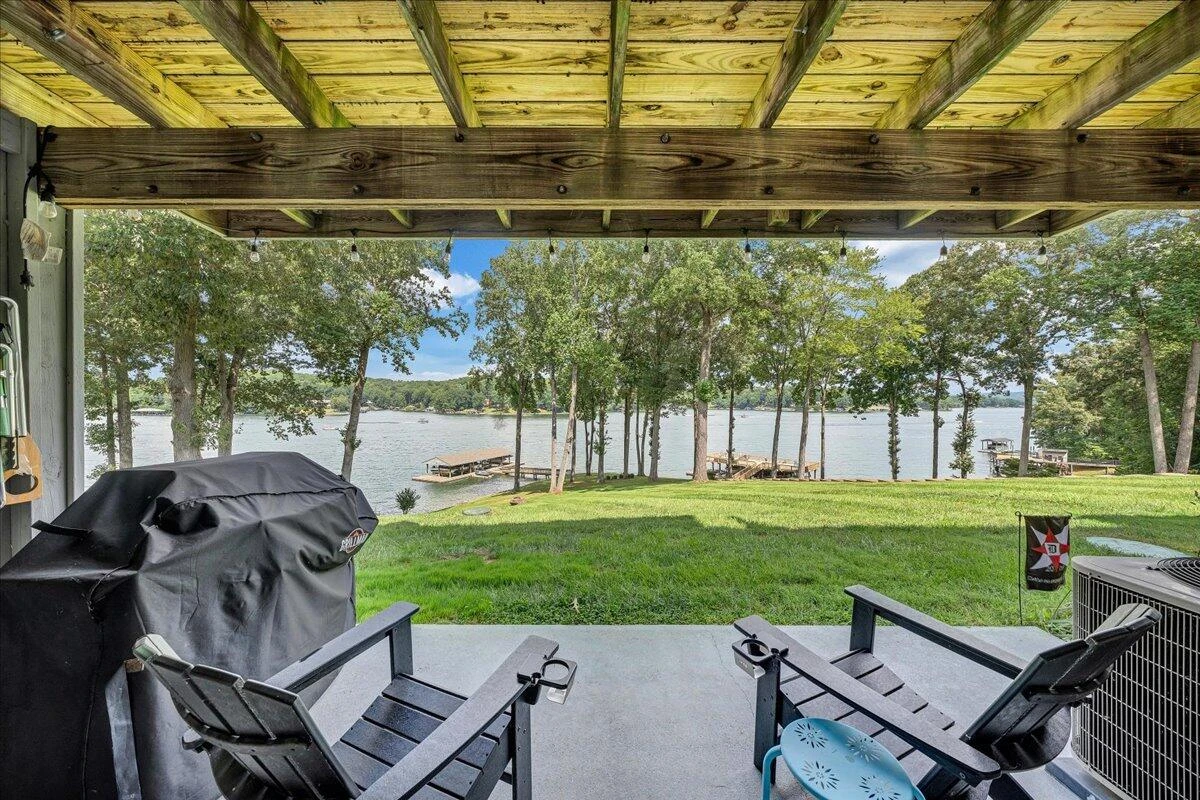 261 SHORE DR - Photo 36