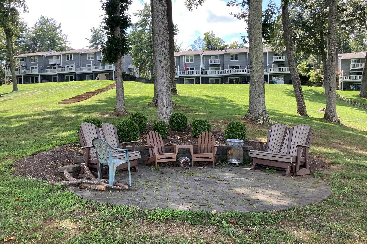 261 SHORE DR - Photo 38