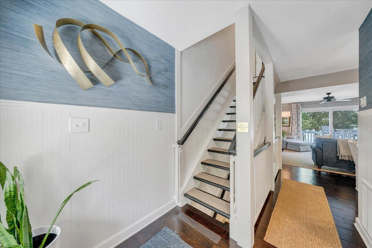 261 SHORE DR - Photo 9