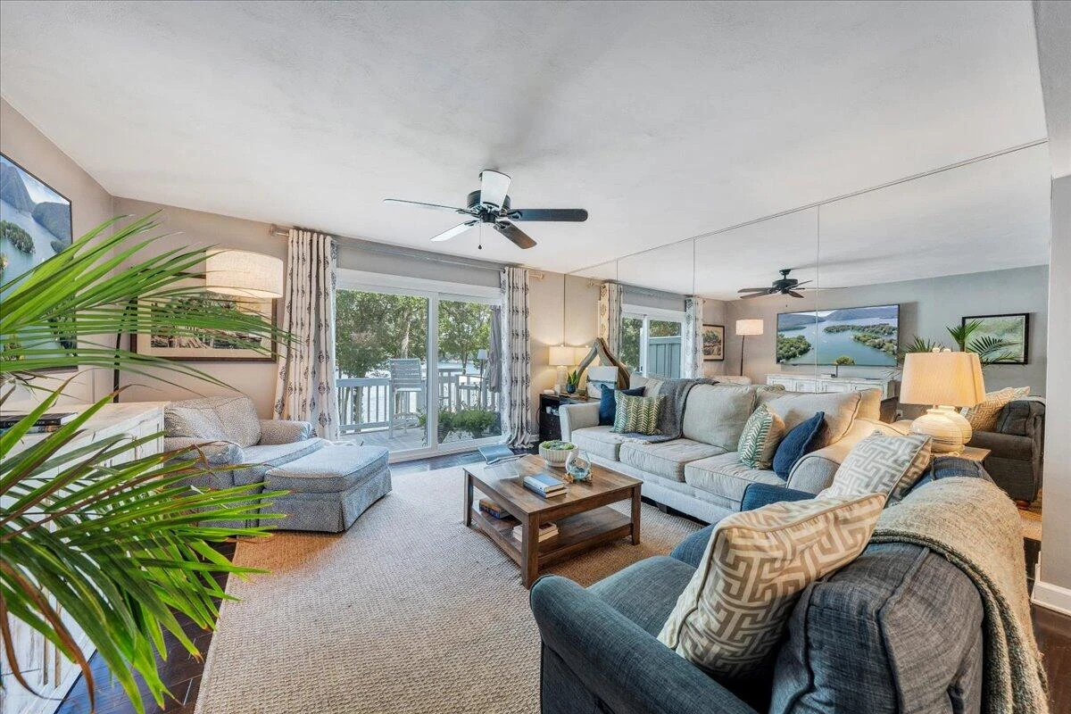 261 SHORE DR - Photo 11
