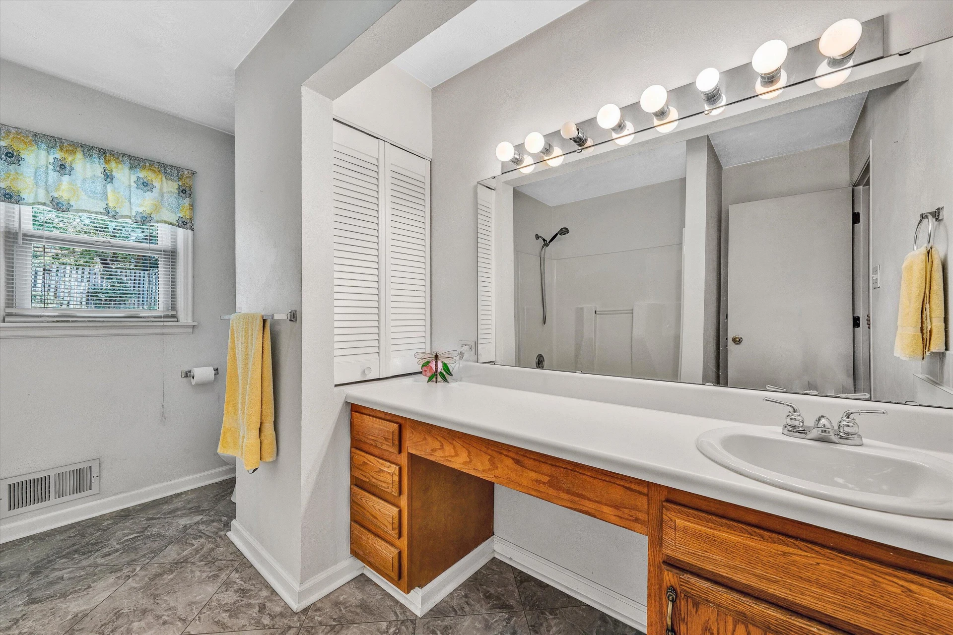5419 Warwood DR - Photo 23