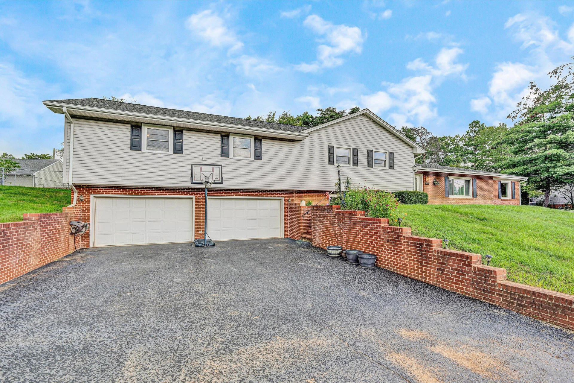 5419 Warwood DR - Photo 3