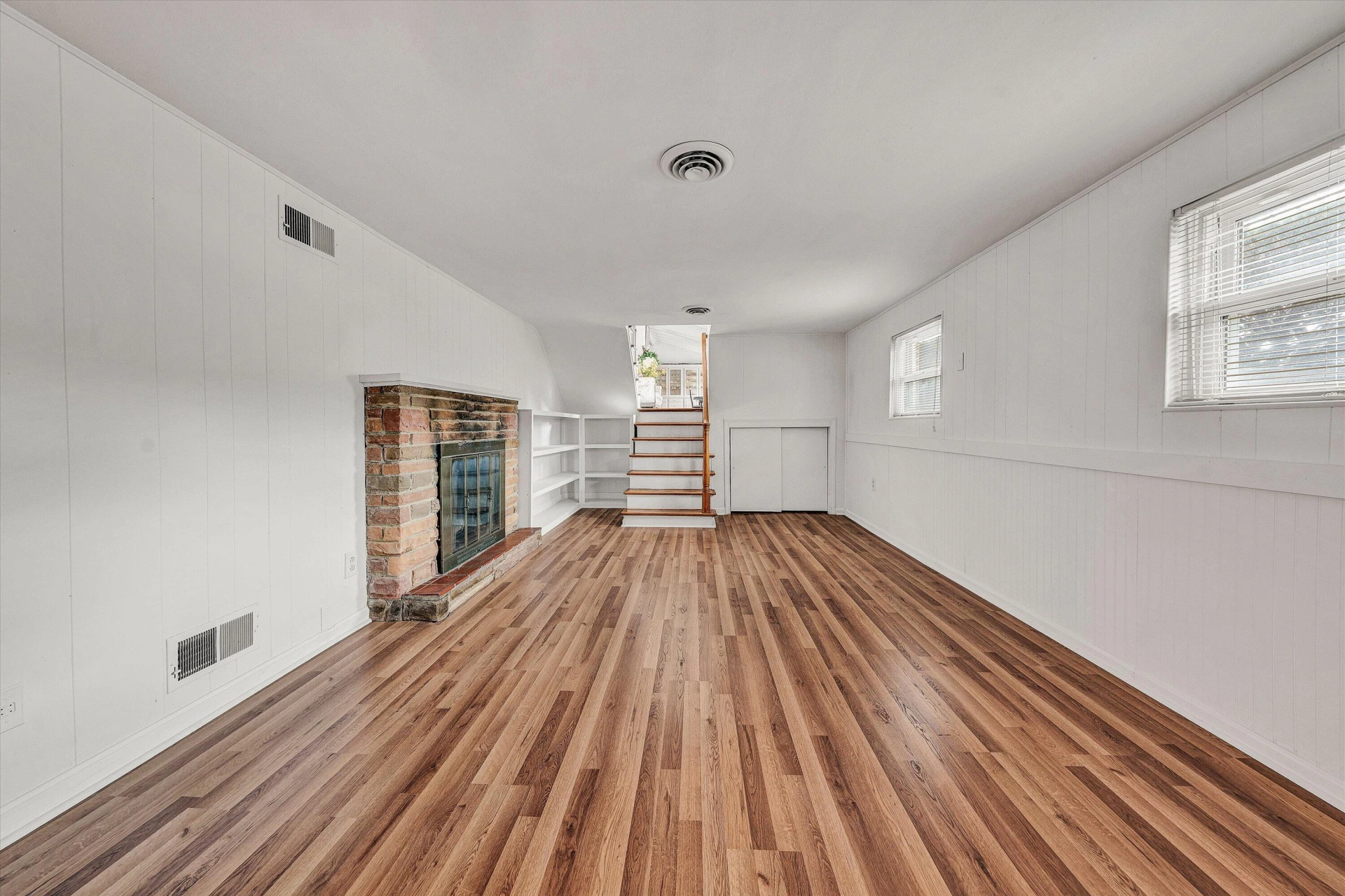 5419 Warwood DR - Photo 49