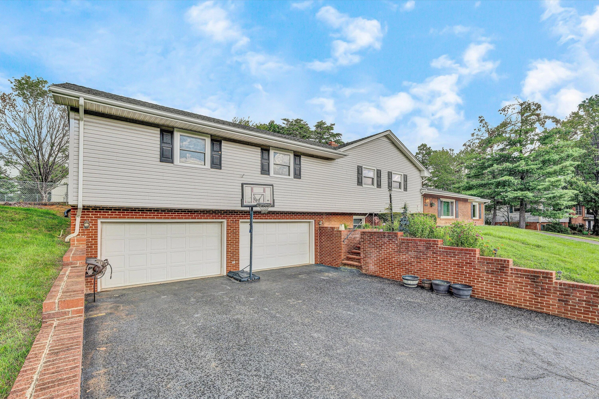 5419 Warwood DR - Photo 5